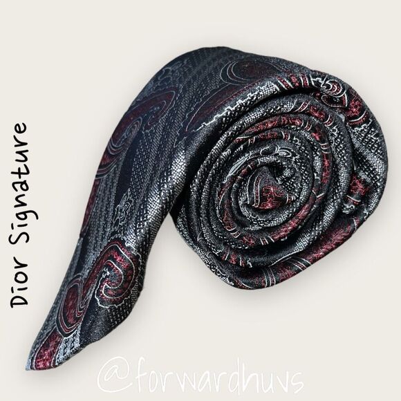 Dior Signature 100% Silk Necktie – Timeless Elegance - Picture 6 of 8